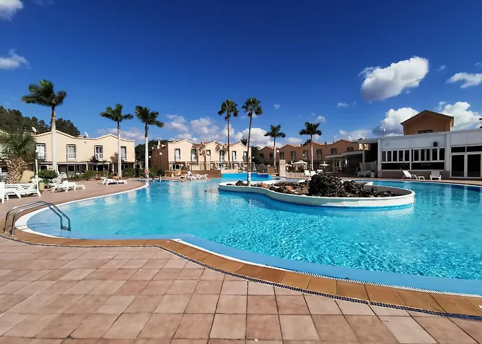 809 Green Oasis Club