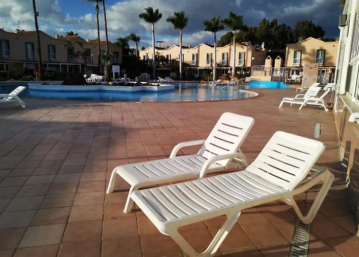 809 Green Oasis Club